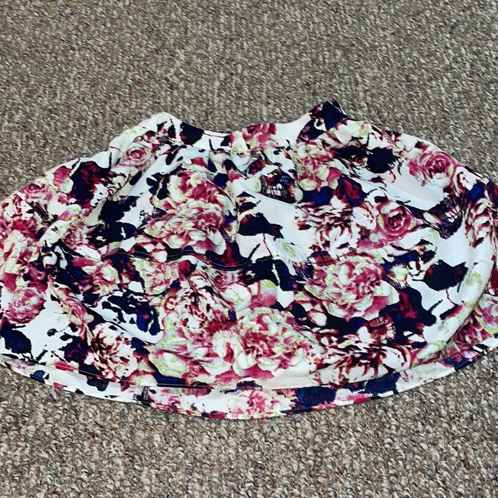 Womens Express Skirt
